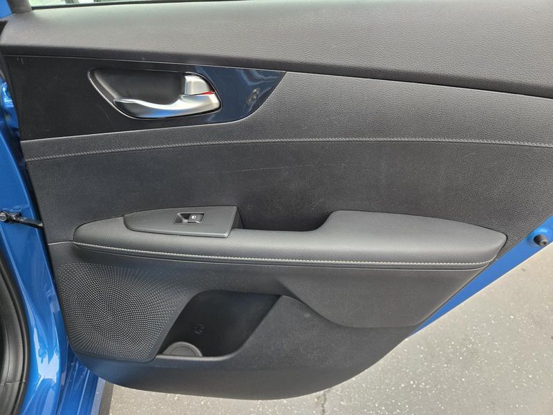 Used 2024 Kia Forte GT-Line IVT