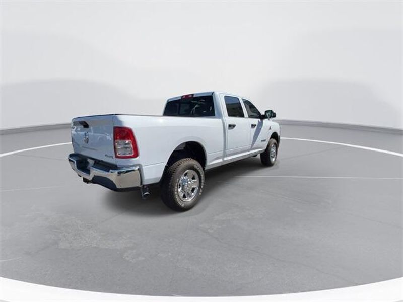 2022 RAM 2500 Tradesman Crew Cab 4x4 6