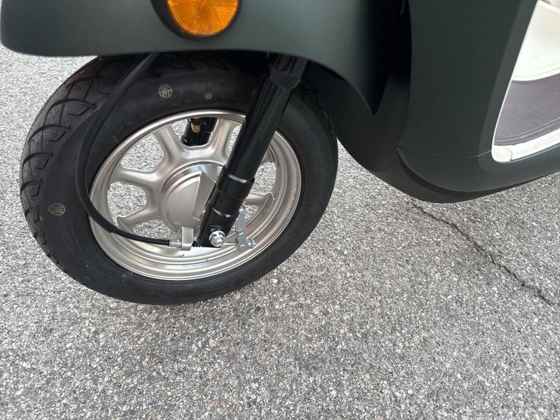 New 2024 Honda Metropolitan Image 15