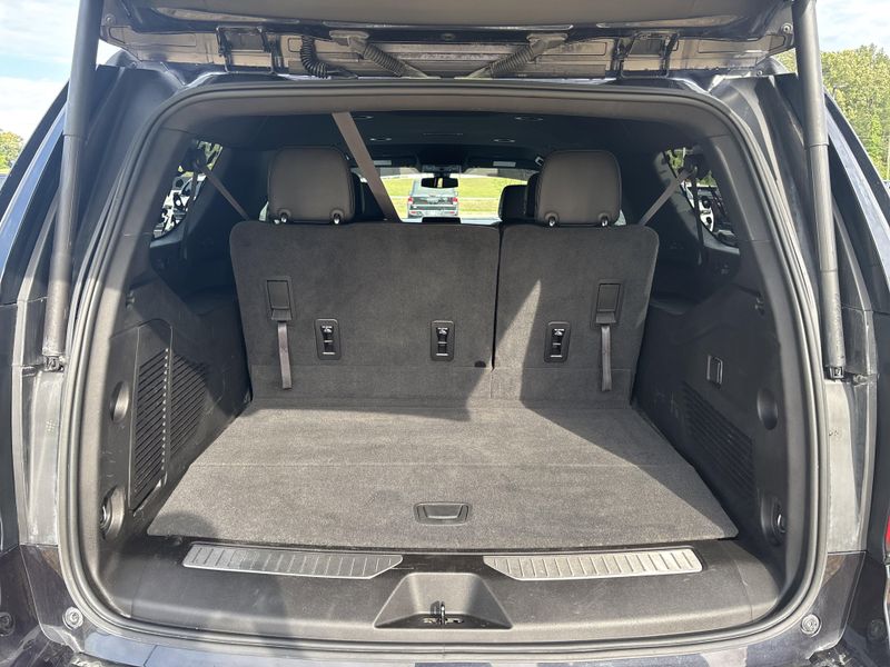 Used 2022 Chevrolet Suburban Z71Image 10