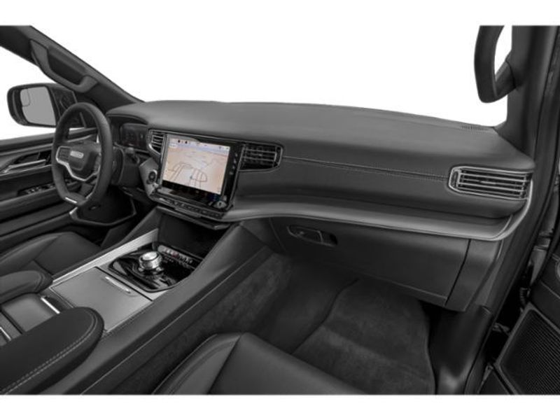 2027 Jeep Grand Wagoneer Long Wheelbase 4x4Image 14