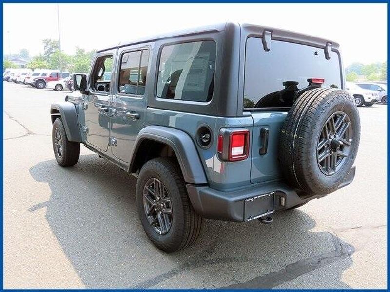 New 2025 Jeep Wrangler Sport SImage 5