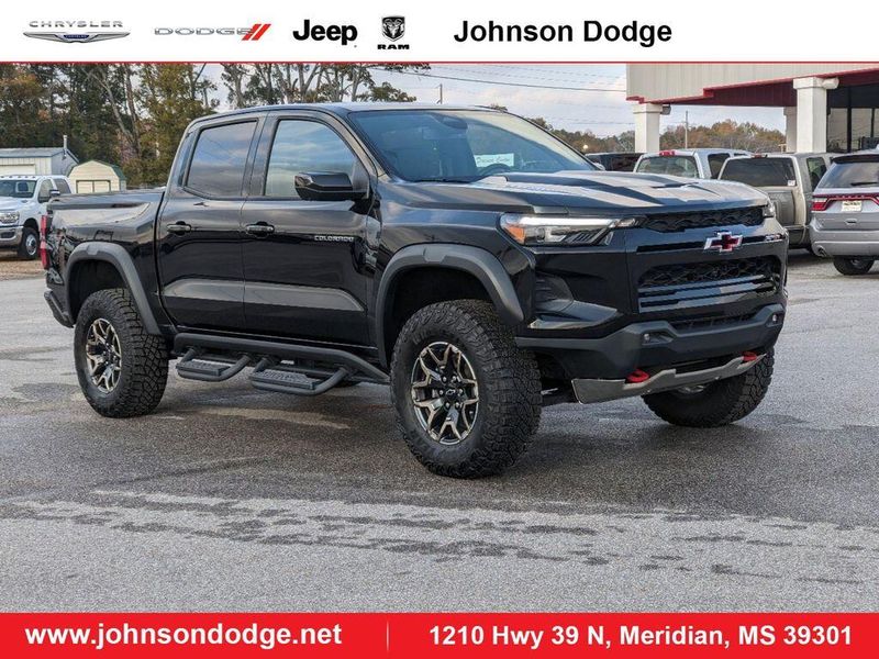 2024 Chevrolet Colorado 4WD ZR2Image 1