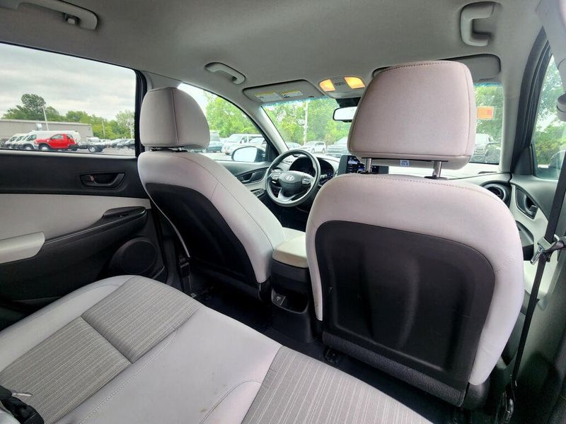 Used 2023 Hyundai Kona SEL