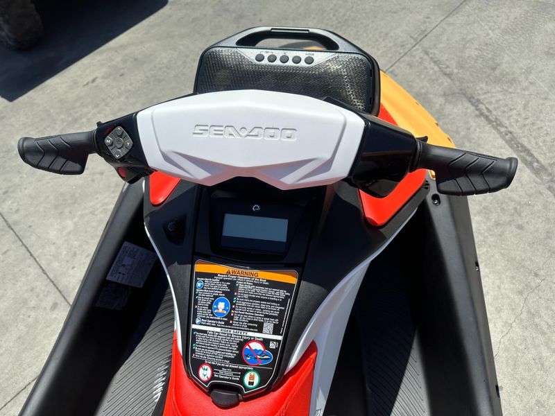 New 2024 Sea-Doo SPARK FOR 2 90 (SOUND SYSTEM) Image 14
