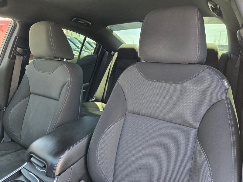 Used 2018 Dodge Charger SXT RWD