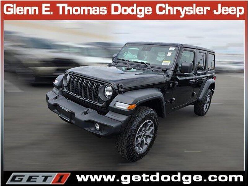 2025 Jeep Wrangler Unlimited Sport S photo 2
