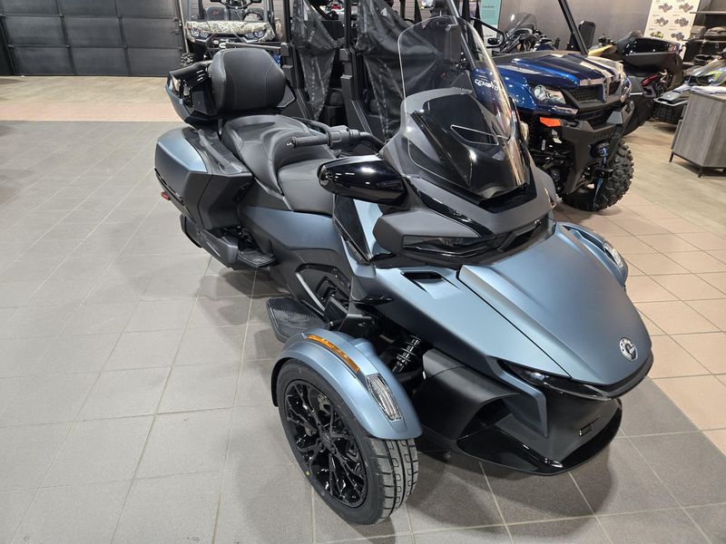 2025 Can-Am SPYDER RT LIMITED MINERAL BLUE WITH DARK ACCENTSImage 3