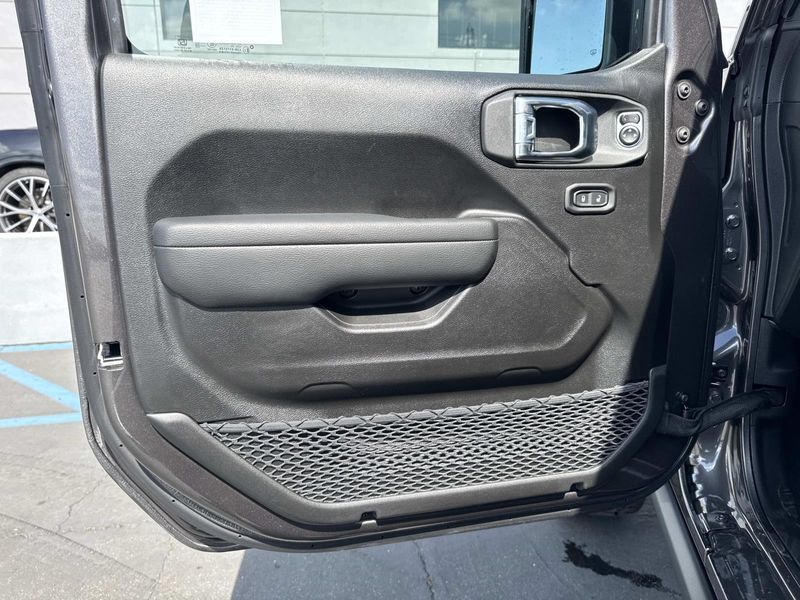 New 2026 Jeep Gladiator Rubicon 4x4