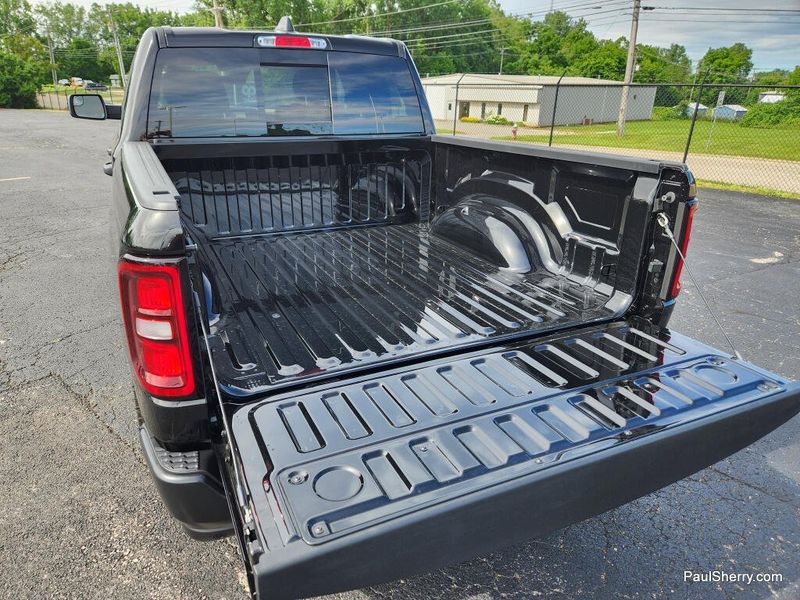 New 2026 RAM 1500 Warlock Crew Cab 4x4 5'7' Box