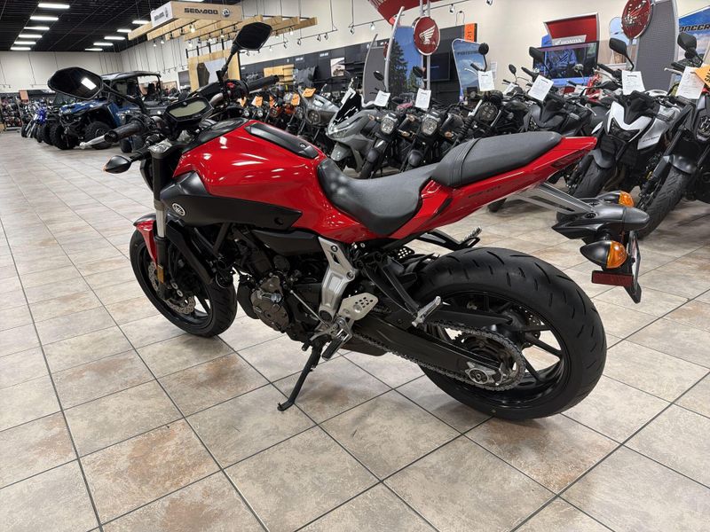 Used 2017 Yamaha FZ-07 Image 15