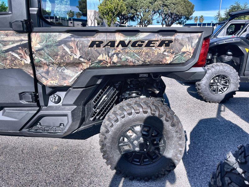 New 2025 Polaris RANGER CREW XD 1500 NORTHSTAR EDITION ULTIMATE Image 15