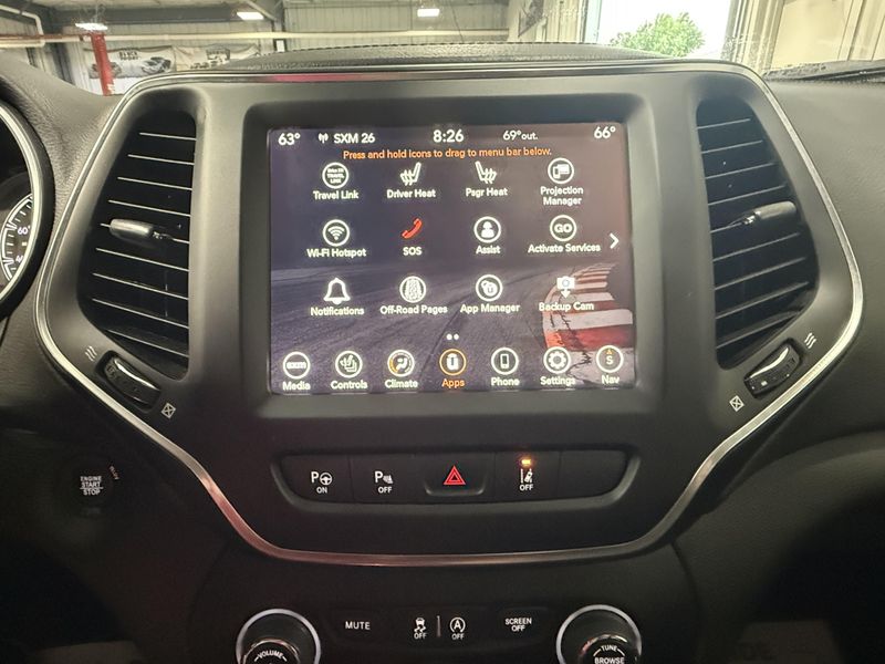 Used 2023 Jeep Cherokee Altitude LuxImage 23