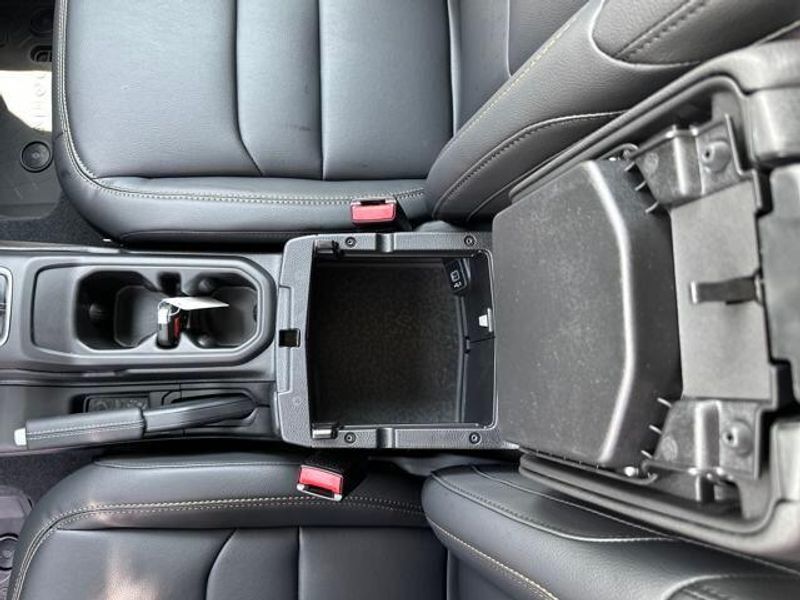 2025 Jeep Wrangler 4-door Sahara 4xe