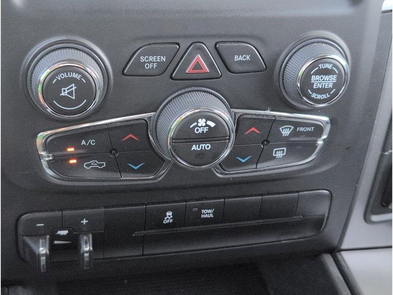 2023 RAM 1500 Classic SLTImage 16