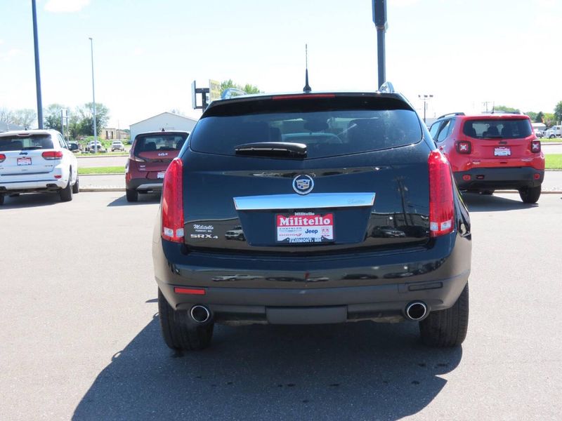 Used 2011 Cadillac SRX Premium Collection AWD 4dr SUVImage 3