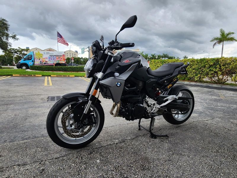 Used 2021 BMW F 900 R Image 4
