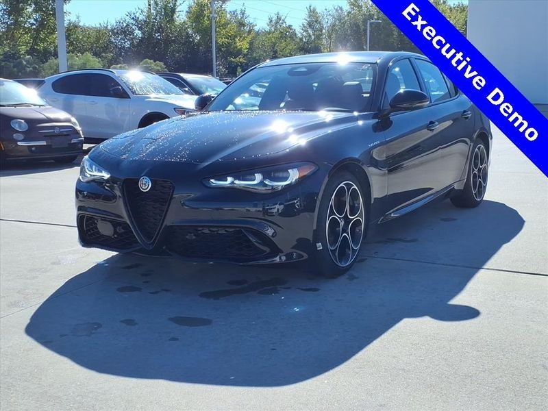 New 2025 Alfa Romeo Giulia RwdImage 2