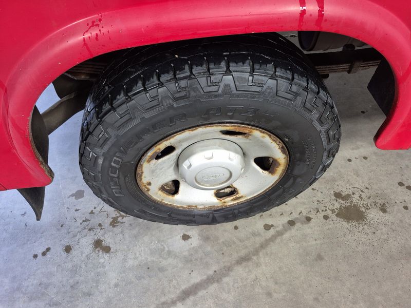 2008 Ford F-250 XLImage 6