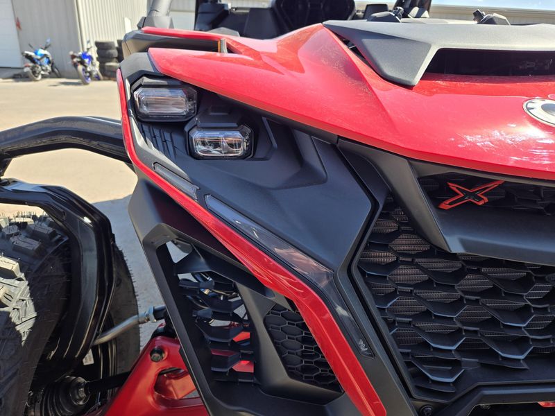 NEW 2026 CAN-AM MAVERICK R X 999T DCT Image 11