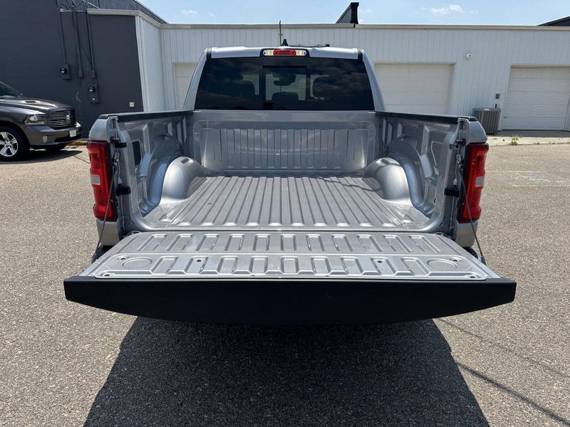 2025 RAM 1500 Big HornImage 8