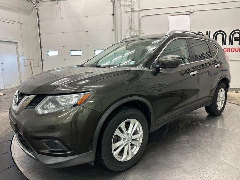 2016 Nissan Rogue SVImage 12