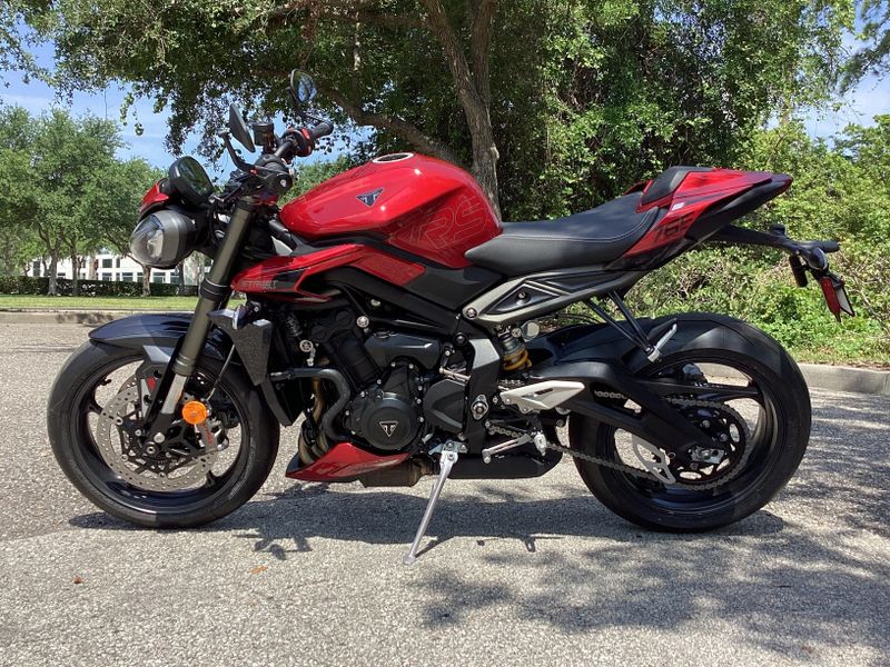 2025 Triumph Street Triple 765 RS