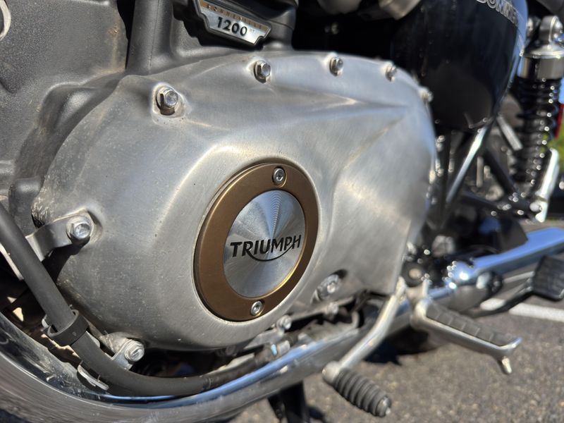 2022 Triumph Bonneville T120 BLUE 