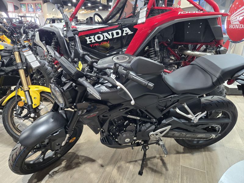 2025 Honda CB300R MATTE BLACK METALLICImage 2