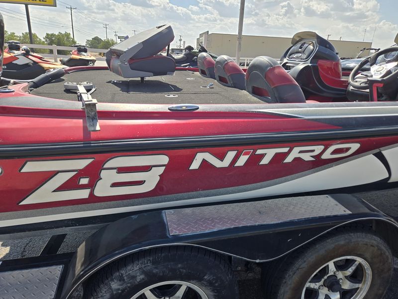 USED 2014 NITRO Z8 Image 9