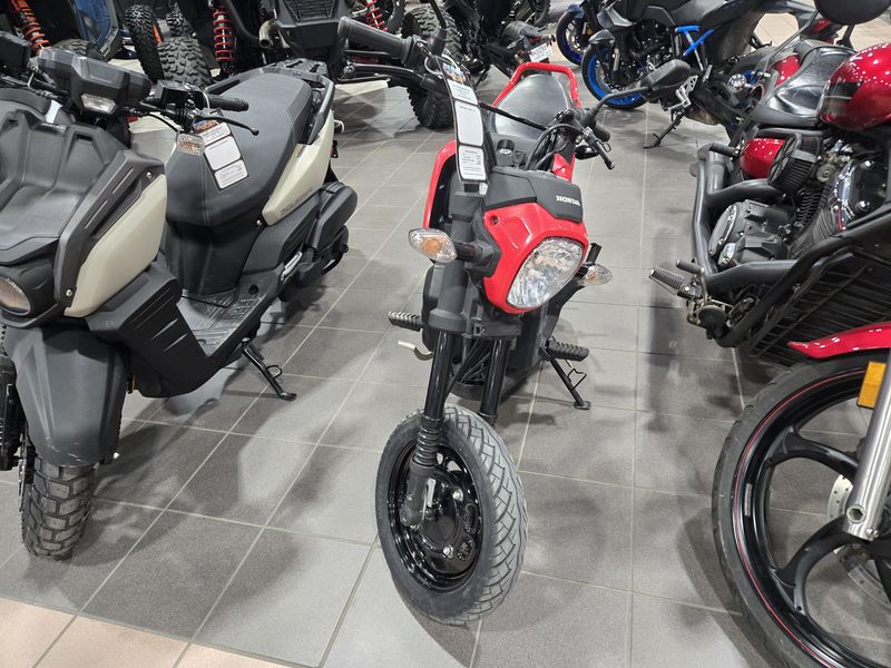 2023 Honda Navi BaseImage 6