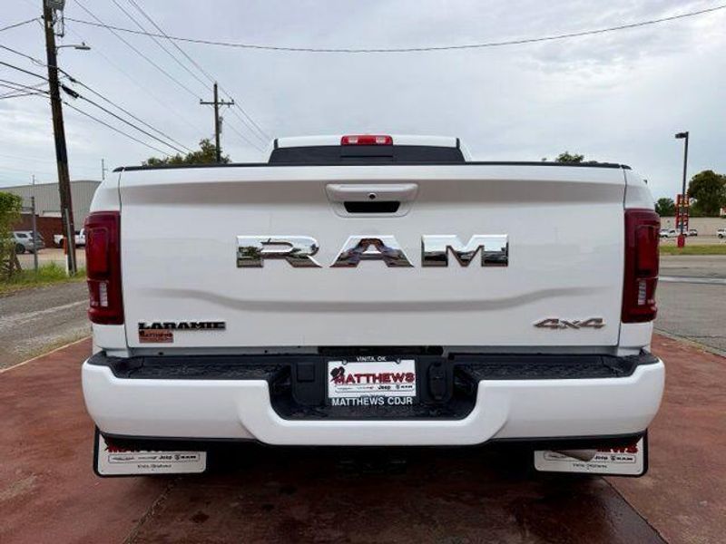 New 2027 RAM 3500 LaramieImage 6