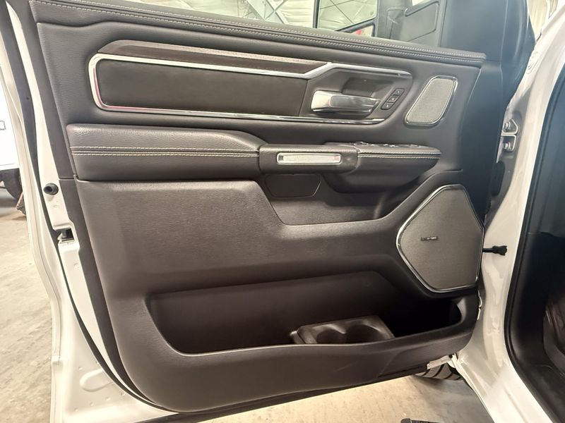 Used 2025 RAM 1500 LaramieImage 18