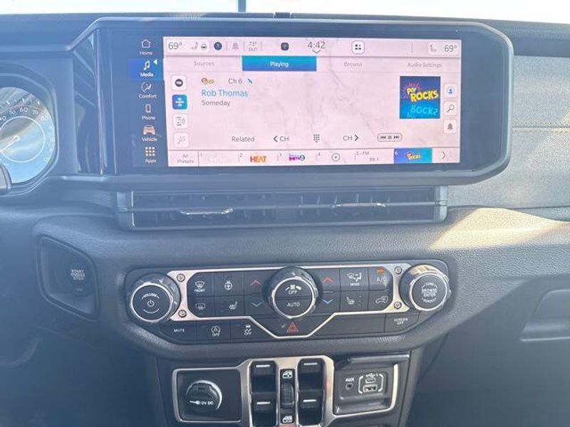 2025 Jeep Wrangler 4-door Sport S