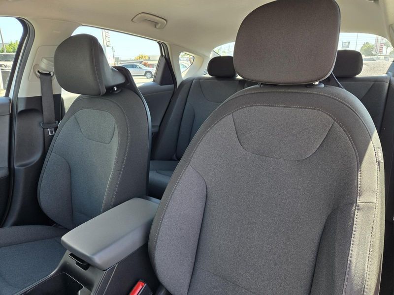 Used 2025 Kia K4 LXS FWD