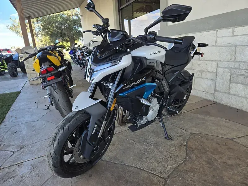 NEW 2026 CFMOTO 675NK Image 4