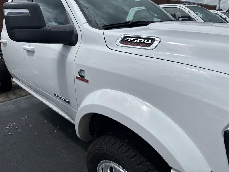 New 2025 RAM 4500 Big Horn Chassis Crew Cab 4x4 60