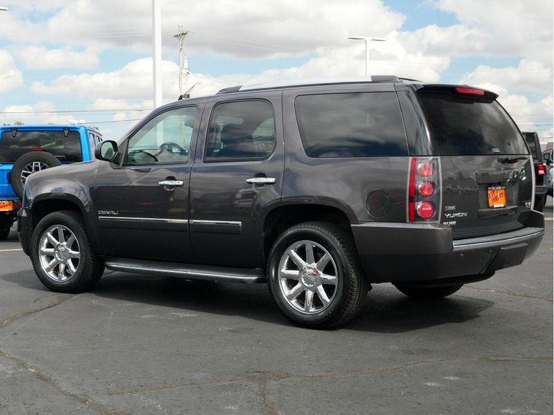 2010 GMC Yukon DenaliImage 15