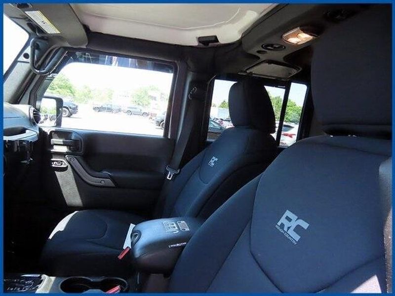 2016 Jeep Wrangler Unlimited SportImage 14