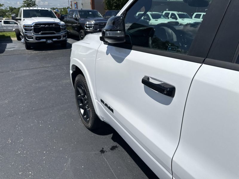 New 2025 RAM 1500 Laramie Crew Cab 4x4 5