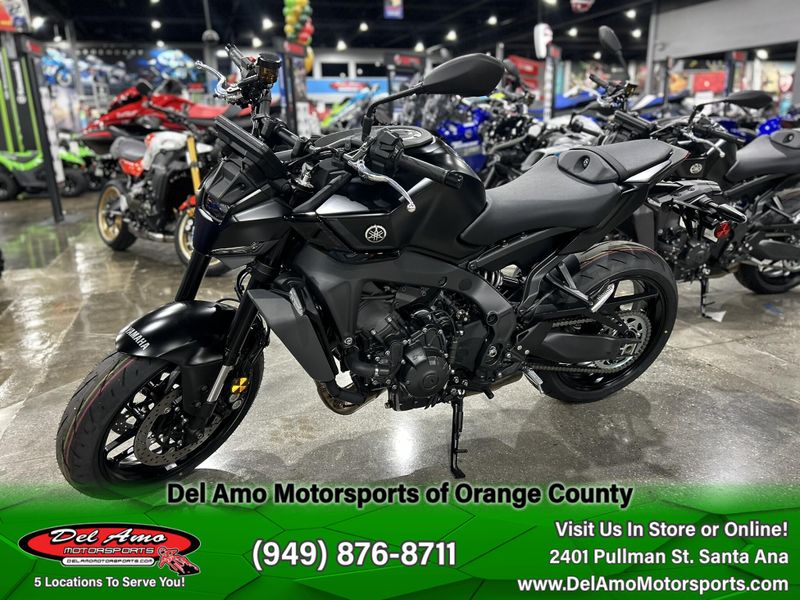 2025 Yamaha MT-09 Image 10