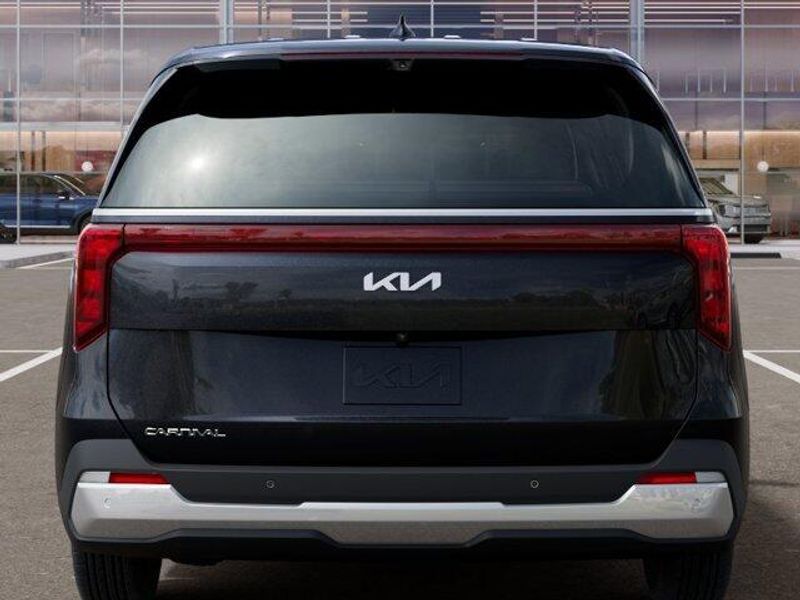 New 2027 Kia Carnival LXImage 14