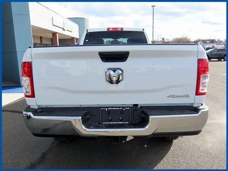 2024 RAM 2500 TradesmanImage 6