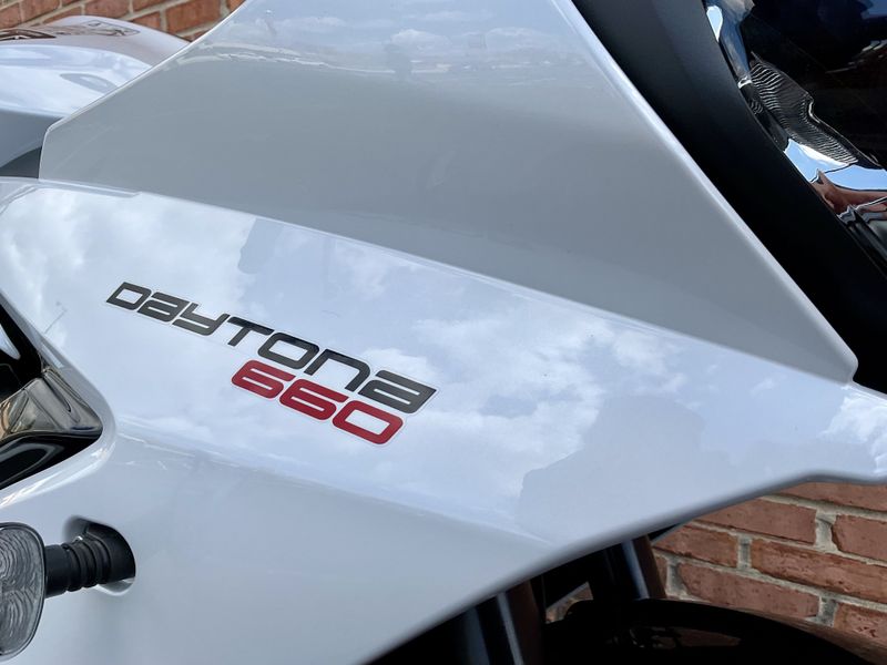 2024 Triumph Daytona 660   in a Snowdonia White Sapphire Black exterior color. Motoworks Chicago 312-738-4269 motoworkschicago.com 