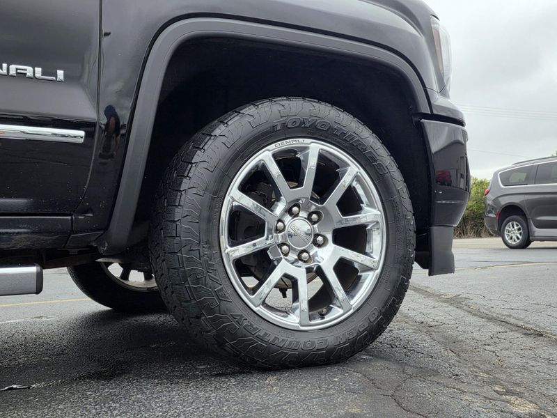 Used 2017 GMC Sierra 1500 Denali