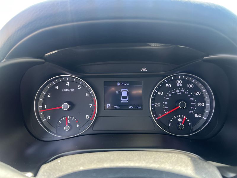Used 2019 Kia Forte LXSImage 8