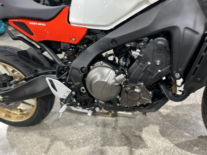 New 2025 Yamaha XSR900 Image 12