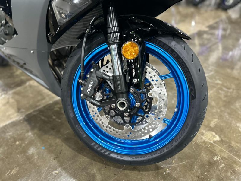 New 2026 Kawasaki NINJA ZX-6R Image 19