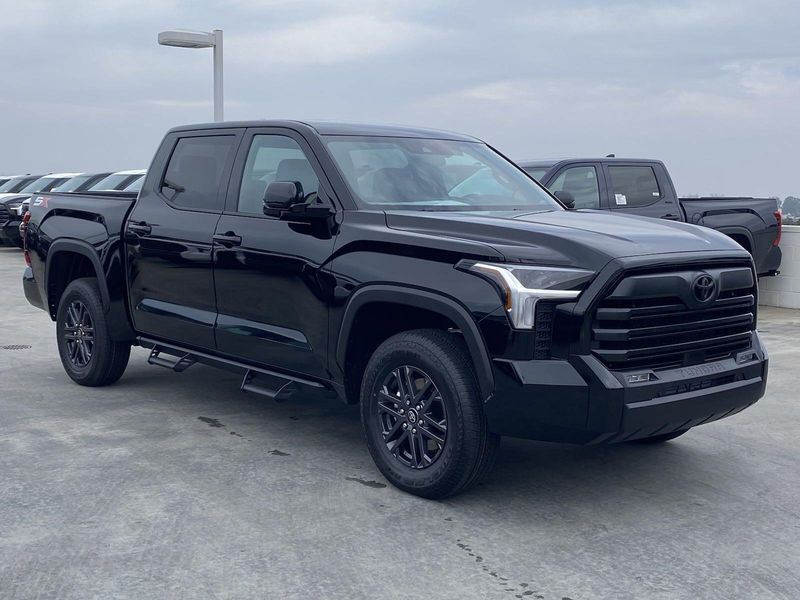 2025 Toyota Tundra SR5Image 2