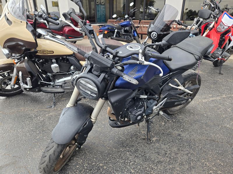 USED 2021 HONDA CB300R ABS Image 3